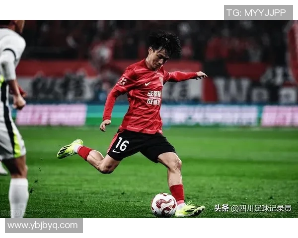 跑男节目迎来足球巨星加盟引发全场热烈反响与欢笑连连 跑男节目迎来足球巨星加盟引发全场热烈反响与欢笑连连