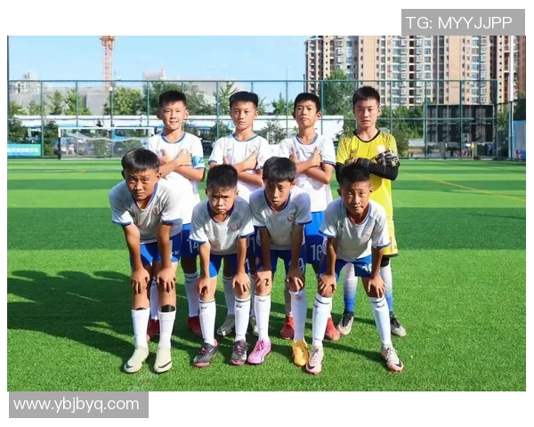 足球明星的成长之路是否都源于童年时期的刻苦训练与坚持努力 足球明星的成长之路是否都源于童年时期的刻苦训练与坚持努力